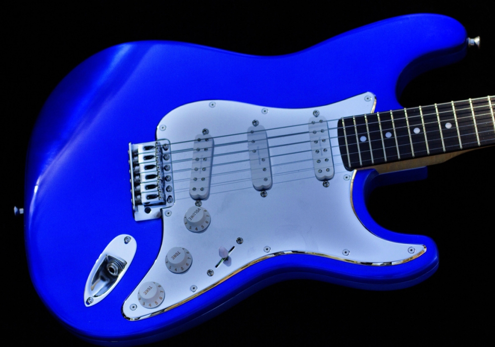 OzzTosh LUMA Blue Guitar